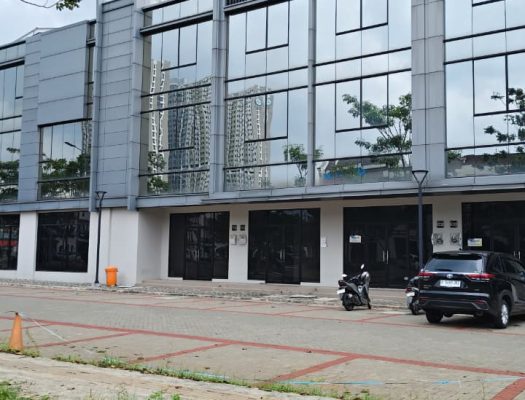 Ruko Osaka Tipe High Ceiling Hadap Jalan Raya Boulevard di PIK 2